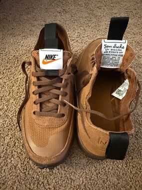 Nike Women’s  Brown Low-Top Sneakers with Black Pull Tabs